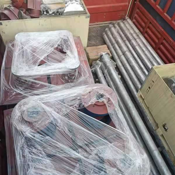 攪拌設備裝車發貨